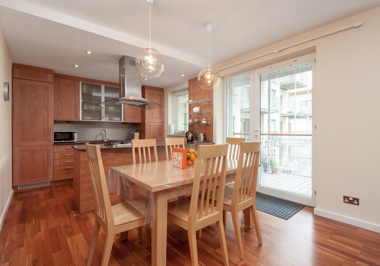 The Holyrood Road Residence エディンバラ エクステリア 写真
